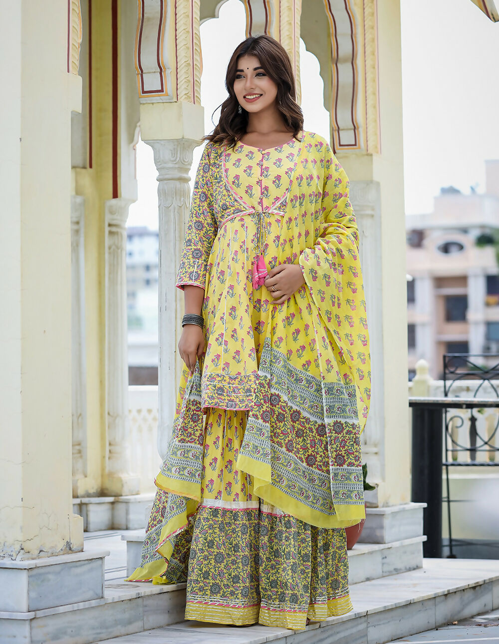 Kaajh Women's Yellow Floral Paplum Kurta Sharara Set With Dupatta - Distacart