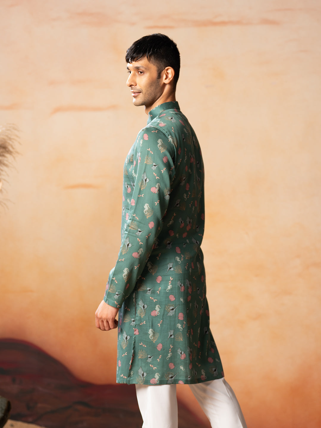 Green Floral Printed Kurta by Hilo Design - Distacart