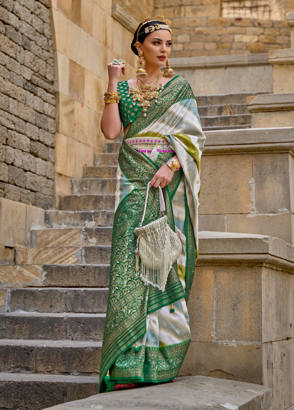 Monjolika Fashion Green Color Weaving Border Silk Saree With Blouse