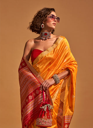Monjolika Fashion Weaving Handloom Silk Classic Saree In Mustard