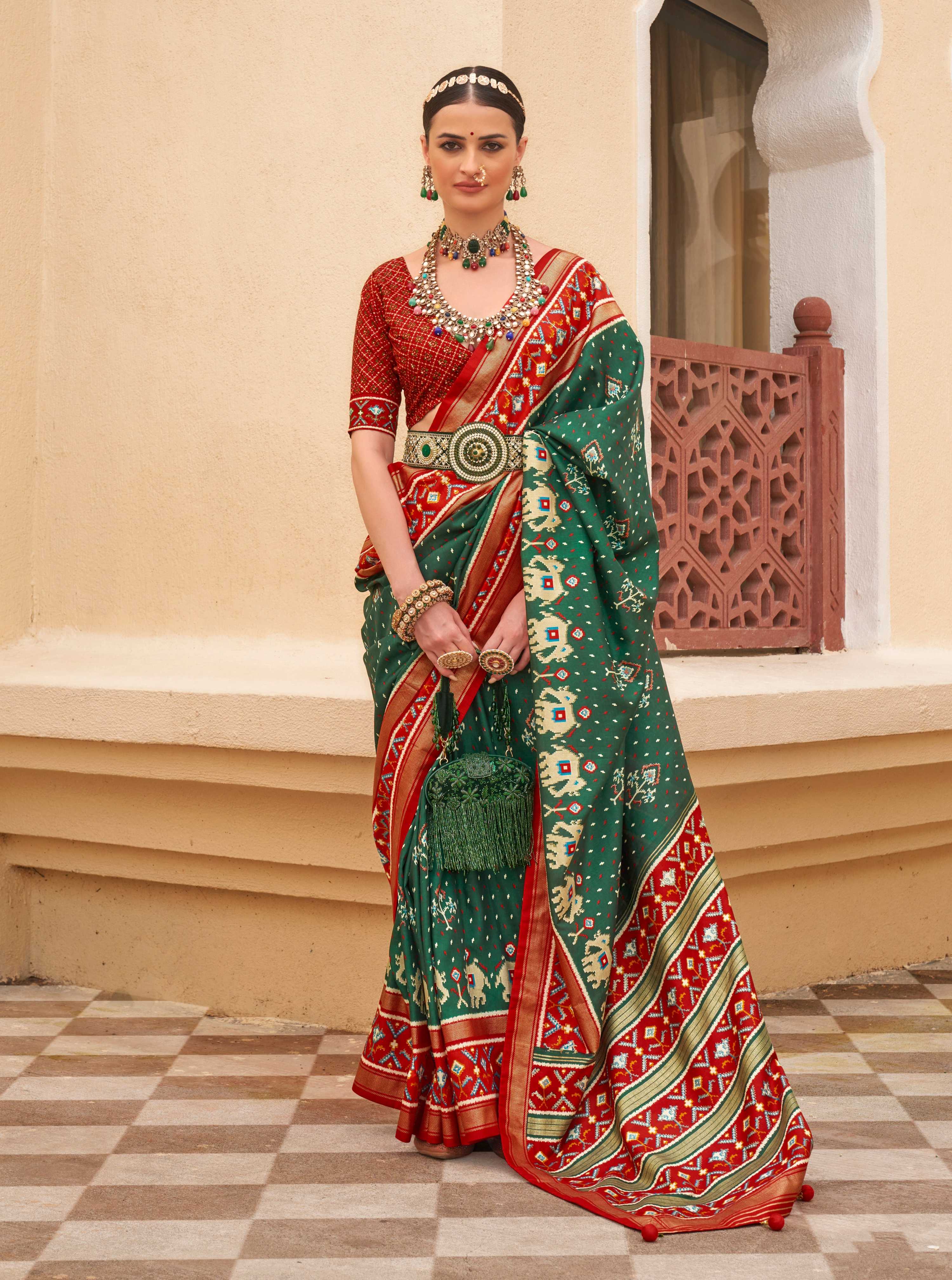 Monjolika Fashion Dark Green Colour Sigma Silk Patola Printed Saree With Blouse