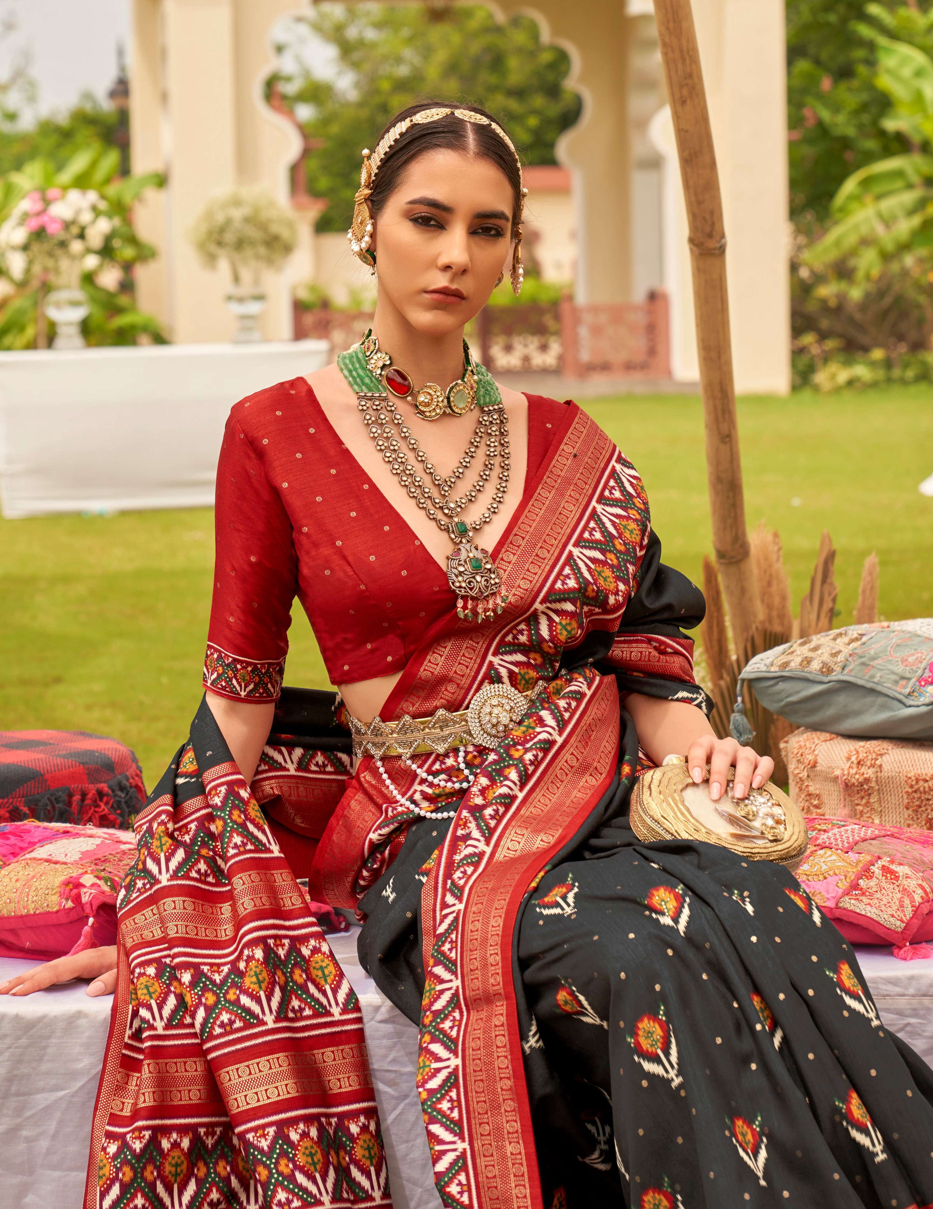 Monjolika Fashion Black Colour Sigma Silk Patola Printed Saree With Blouse