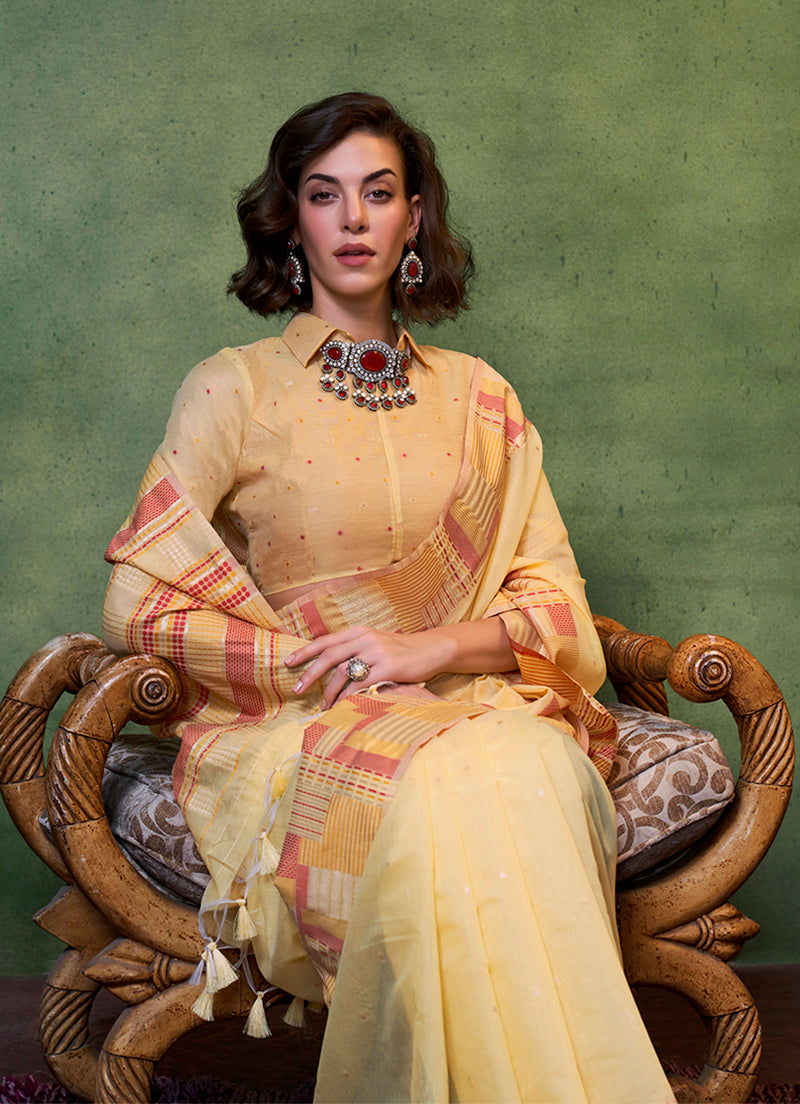 Monjolika Fashion Light Yellow Colour Cotton Handloom Lightwear Saree For Women