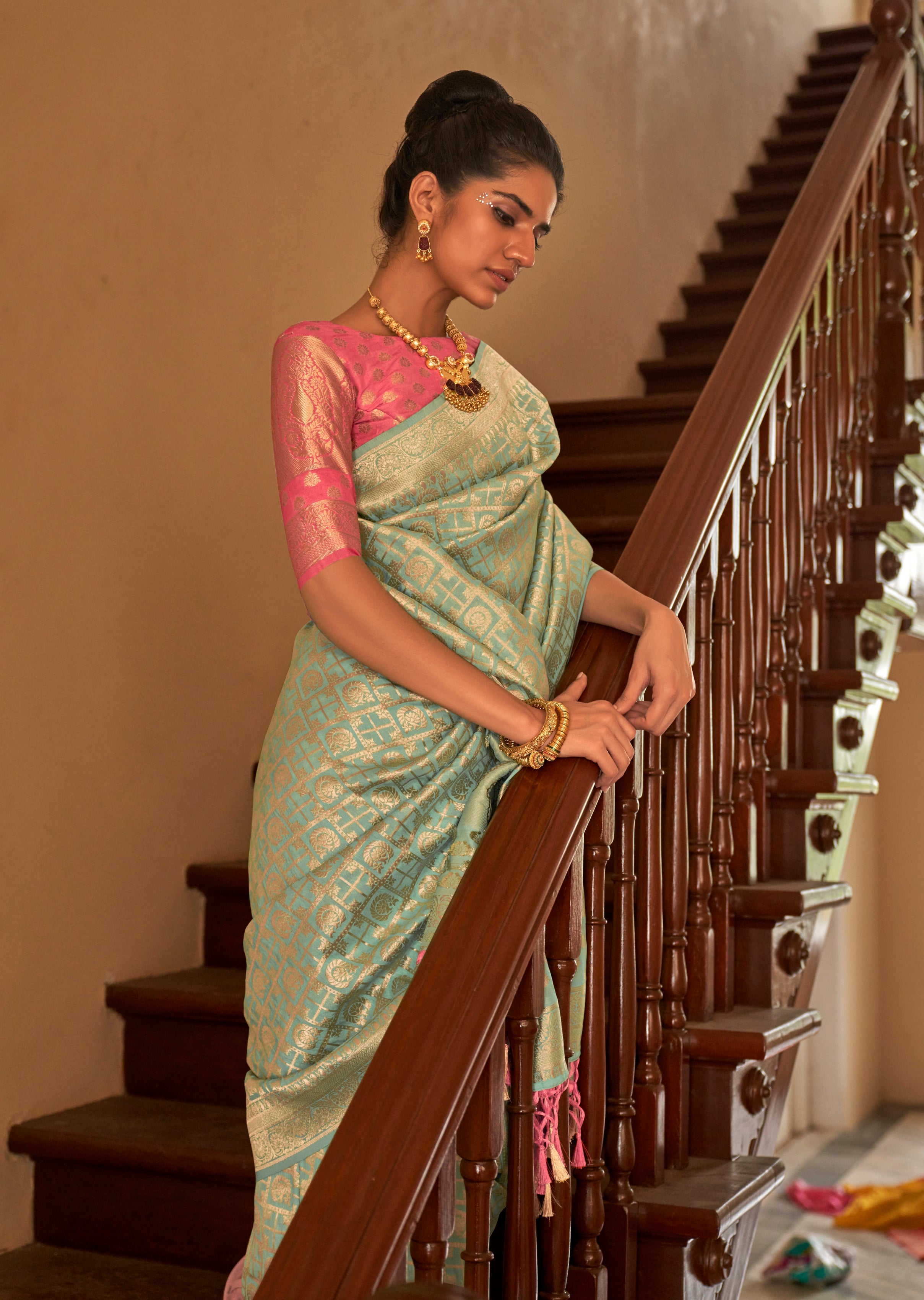 Monjolika Fashion Sea Green Colour Weaving Nylon Silk Saree - Distacart