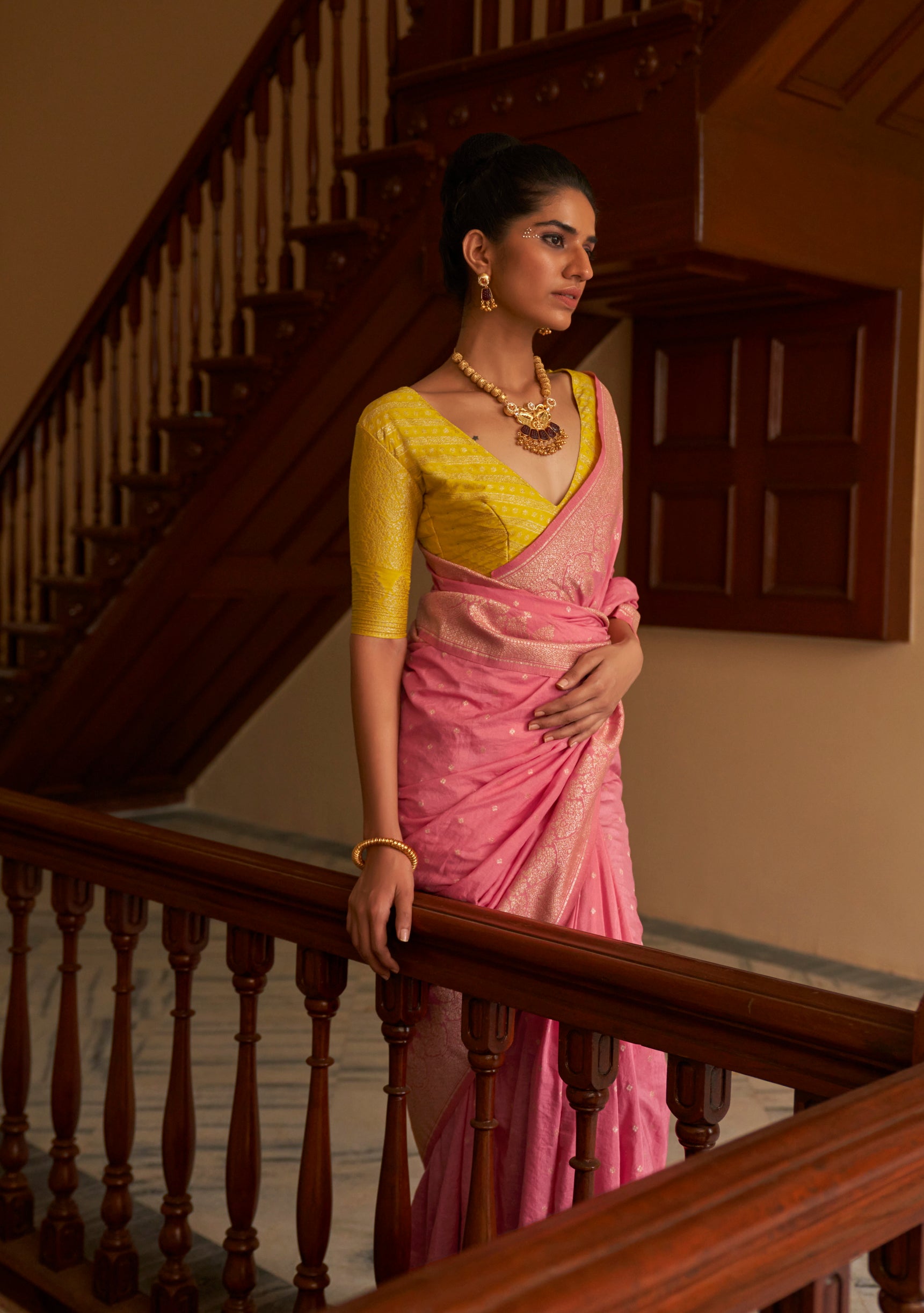 Monjolika Fashion Salmon Colour Weaving Nylon Silk Saree - Distacart