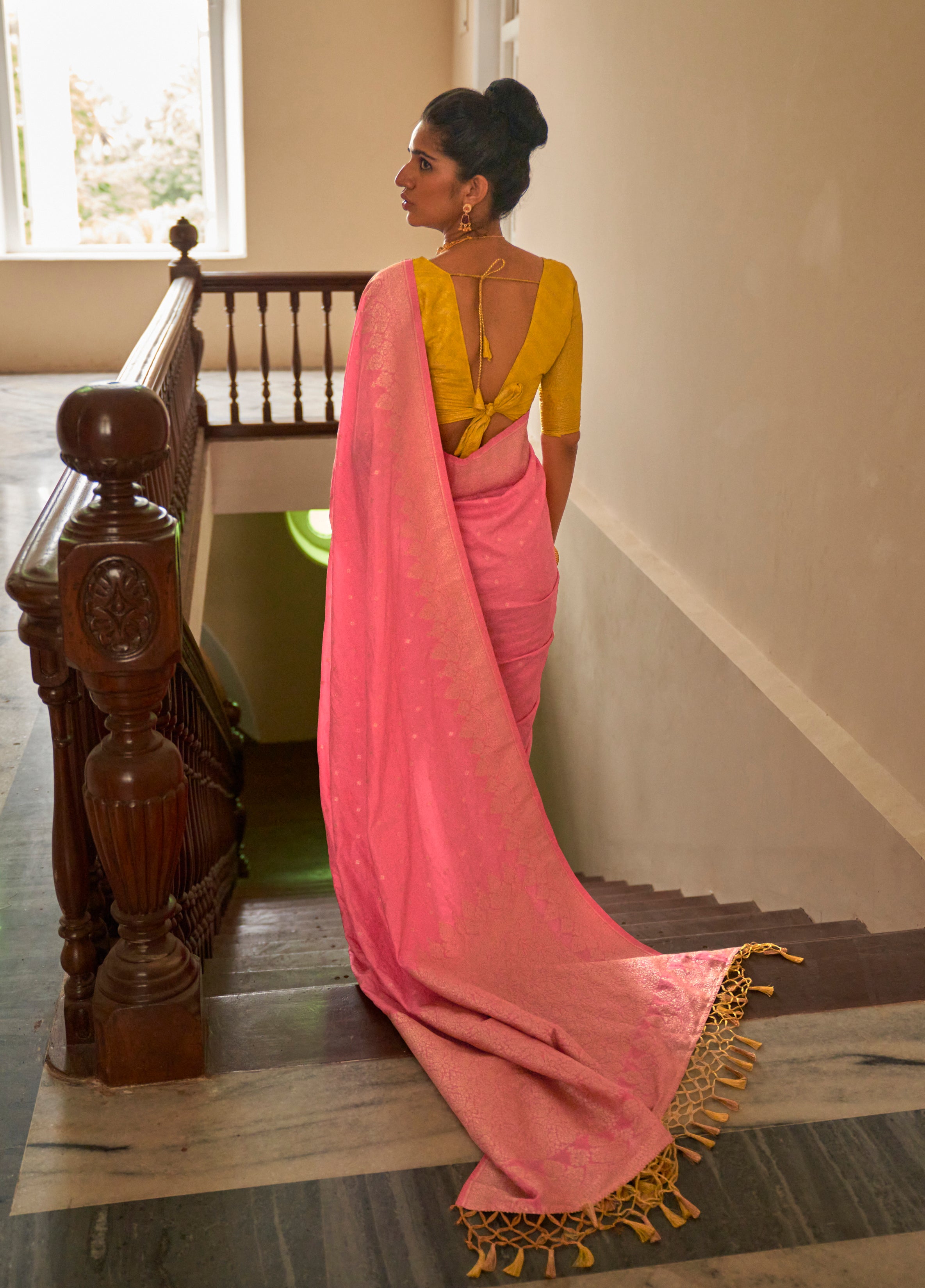 Monjolika Fashion Salmon Colour Weaving Nylon Silk Saree - Distacart