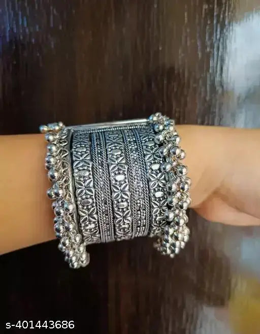 Tehzeeb Creations Women's Silver Colour Oxidised Bangle With Ghungroo
