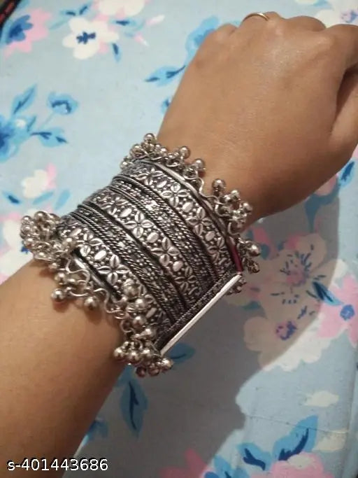 Tehzeeb Creations Women's Silver Colour Oxidised Bangle With Ghungroo