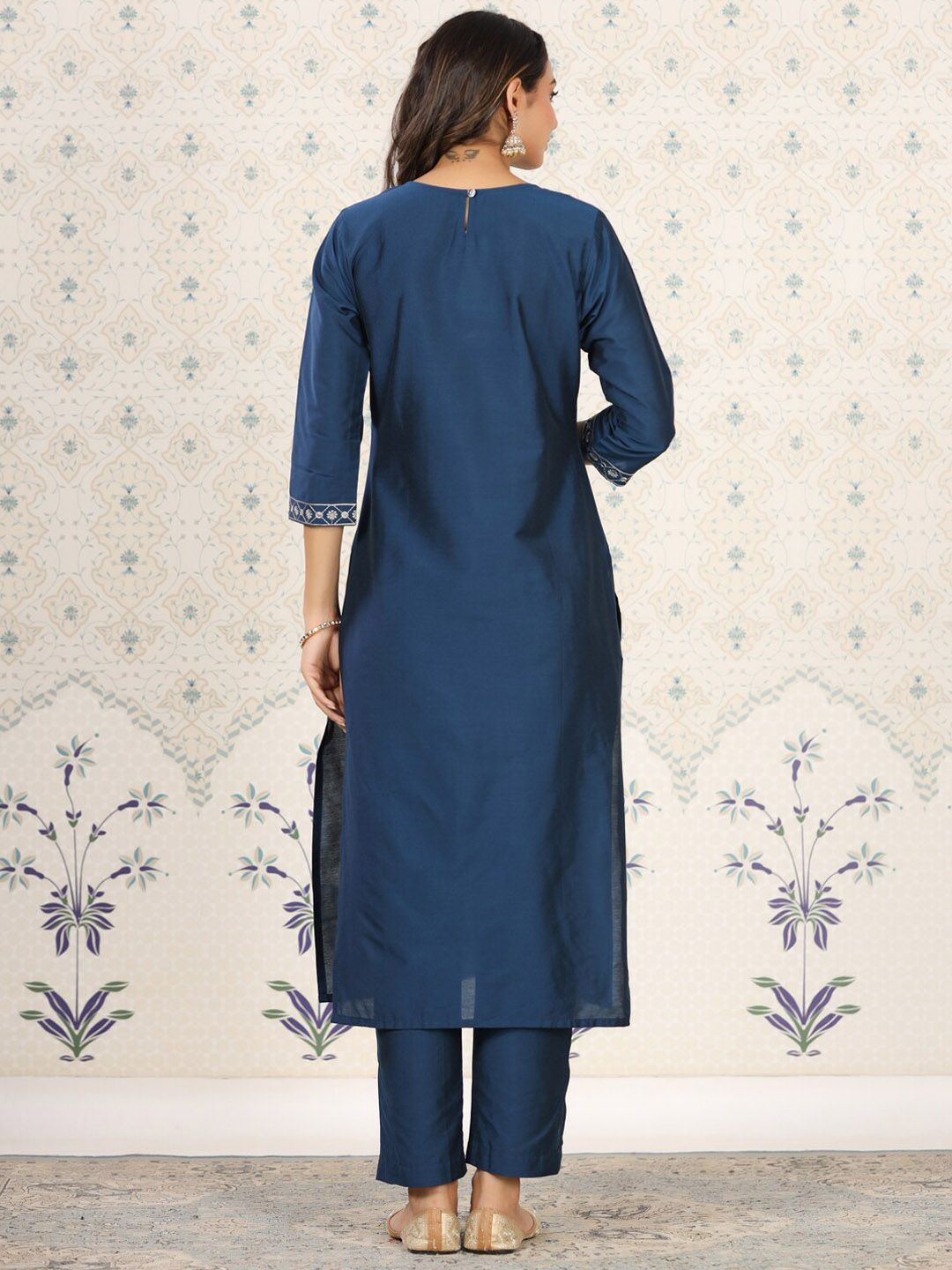 Ode by House of Pataudi Ethnic Motifs Yoke Design Mirror Work Kurta - Distacart