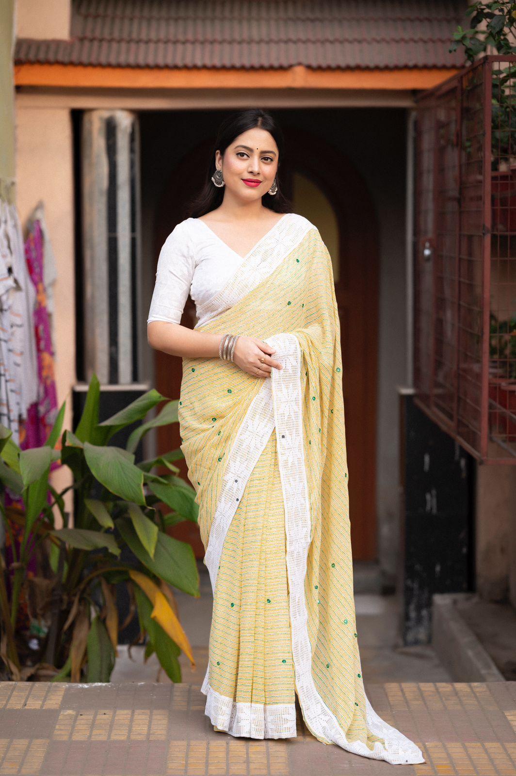 Lemon Poly Georgette Ethnic Motifs Saree with Unstitched Blouse - Hiral Fashion - Distacart