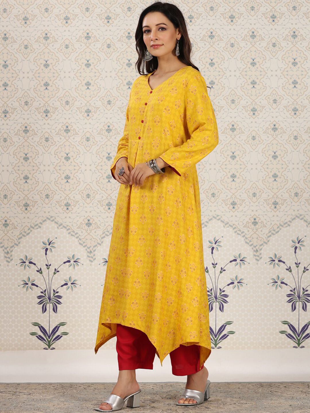 Ode by House of Pataudi Ethnic Motifs Printed V-Neck Asymmetric A-Line Kurta - Distacart