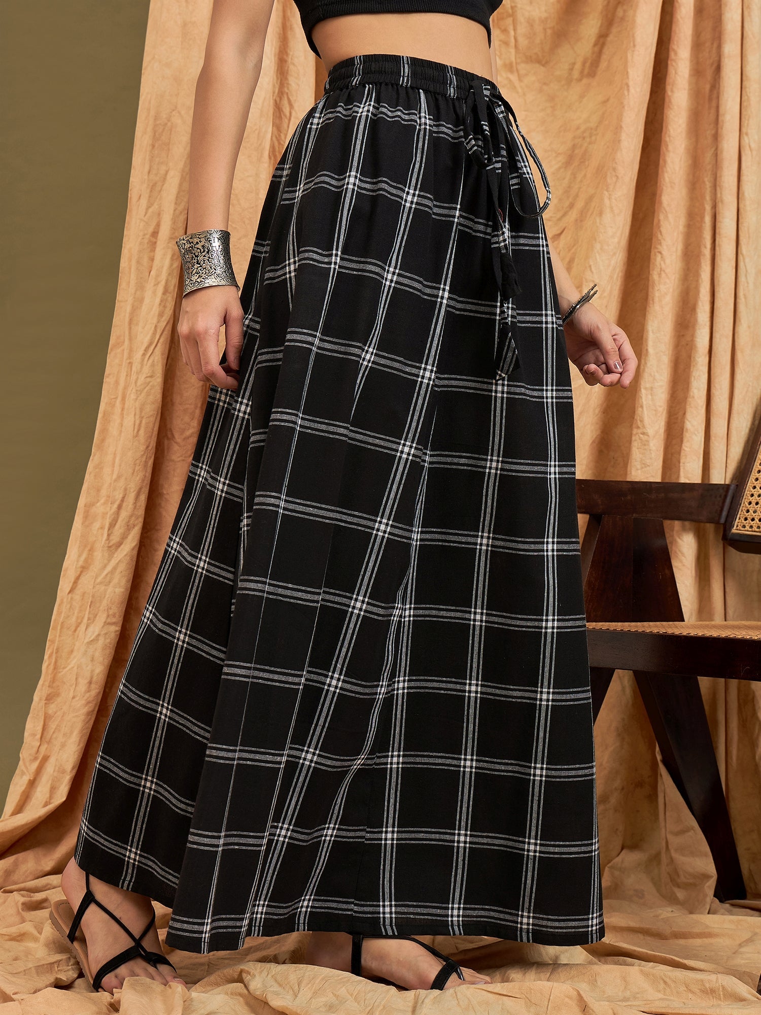 InWeave Black Plaid Check Skirt - Distacart