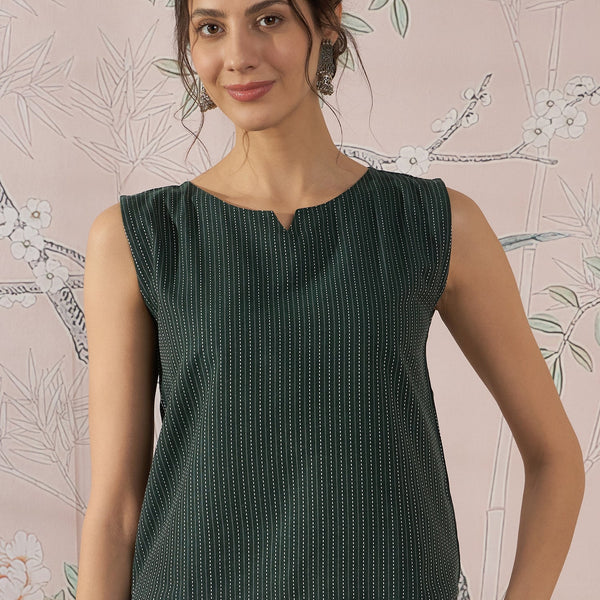 InWeave Dark Green Sleeveless Kantha Top - Distacart