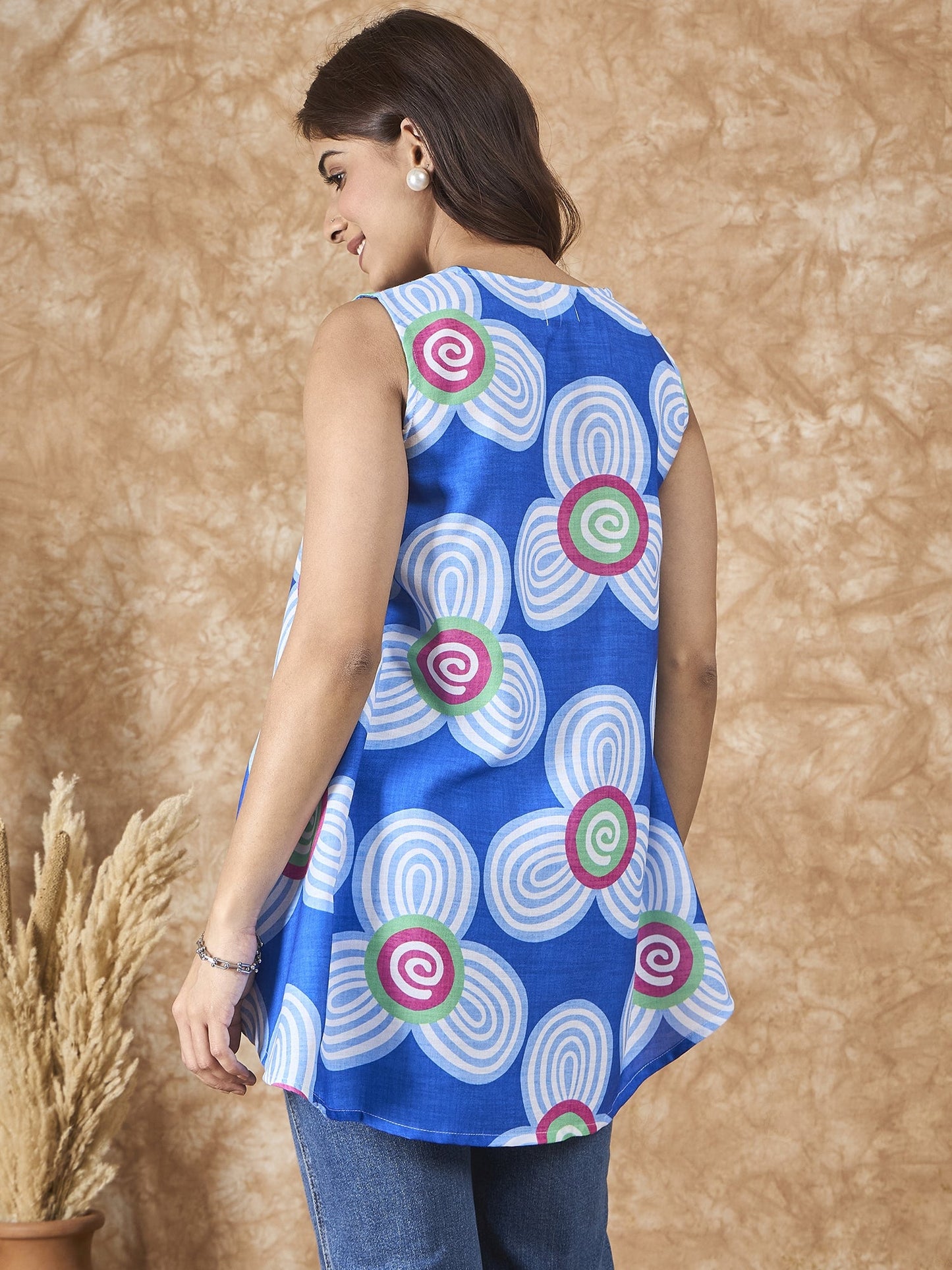 InWeave Blue White Flower V Neck Top - Distacart