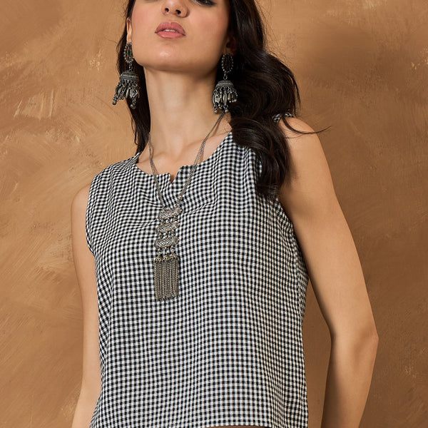 InWeave Black Small Check Sleeveless Top - Distacart