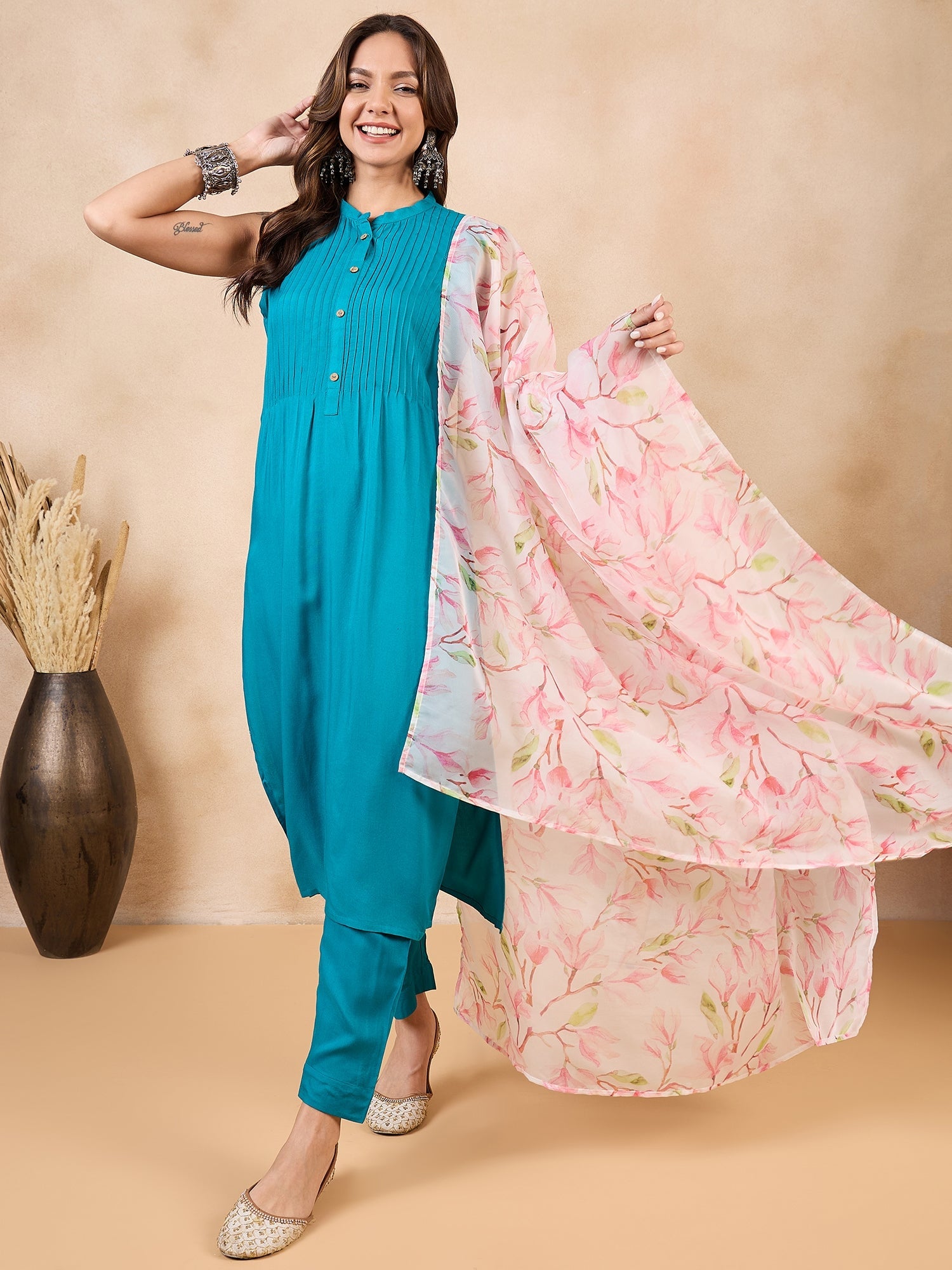 InWeave White Peach Floral Print Organza Dupatta - Distacart