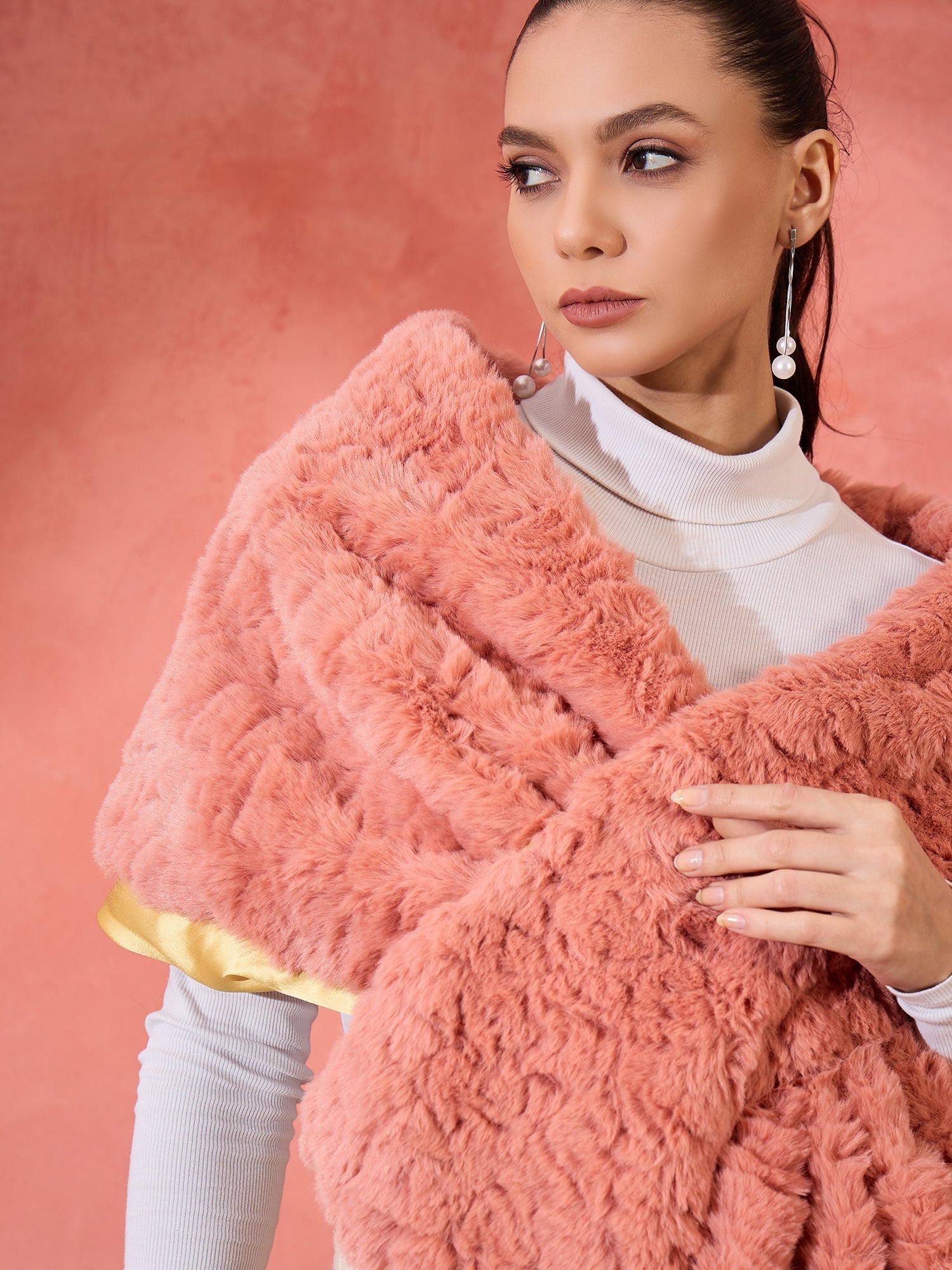 InWeave Coral Rabbit Faux Fur Cape - Distacart