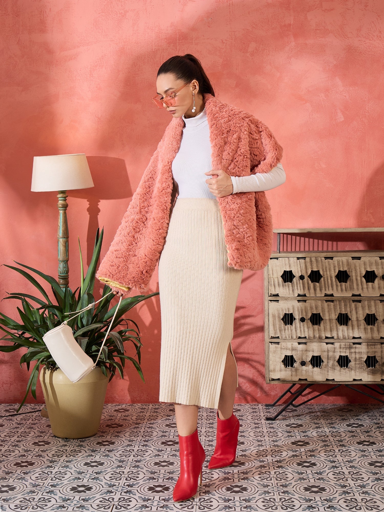 InWeave Coral Rabbit Faux Fur Cape - Distacart