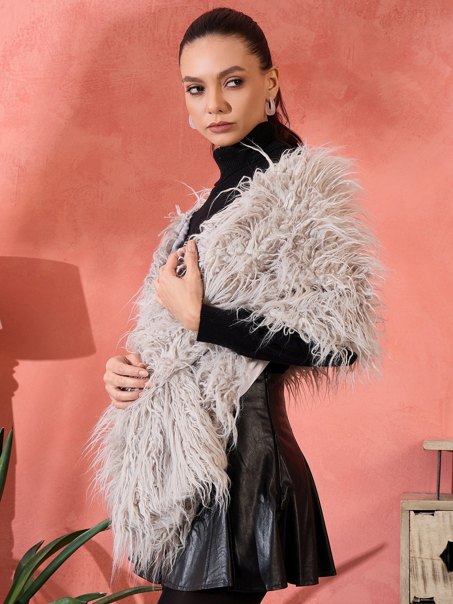 InWeave Light Grey Thread Fur Cape - Distacart