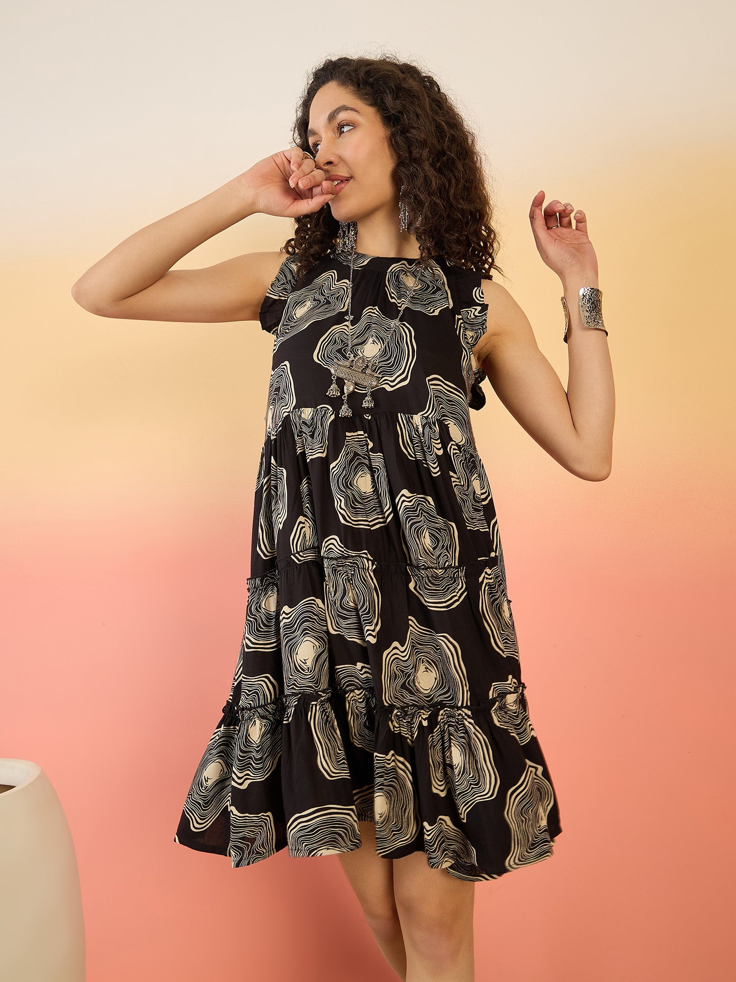 InWeave Black Beige Swril Short Dress - Distacart