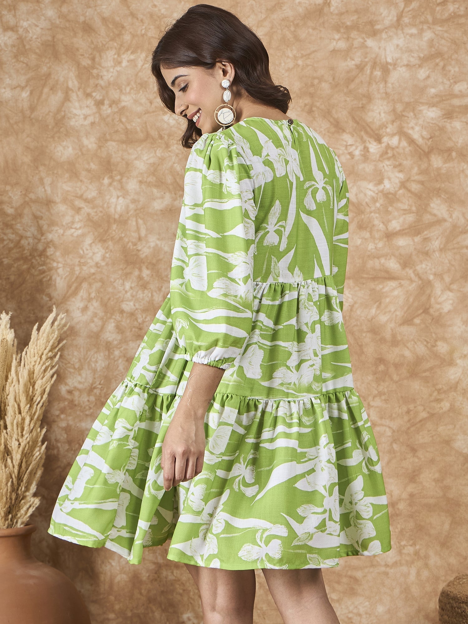InWeave Apple Green White Short Dress - Distacart