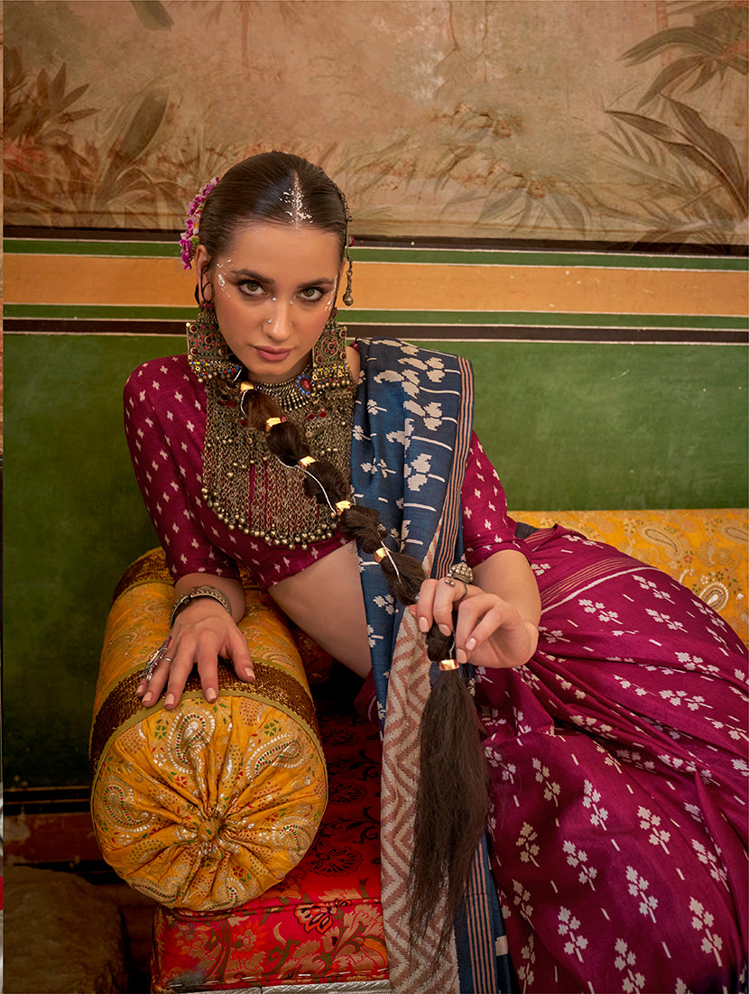 Monjolika Fashion Magenta & Navy Blue Mercerized Sigma Silk Saree with Aqua Finish