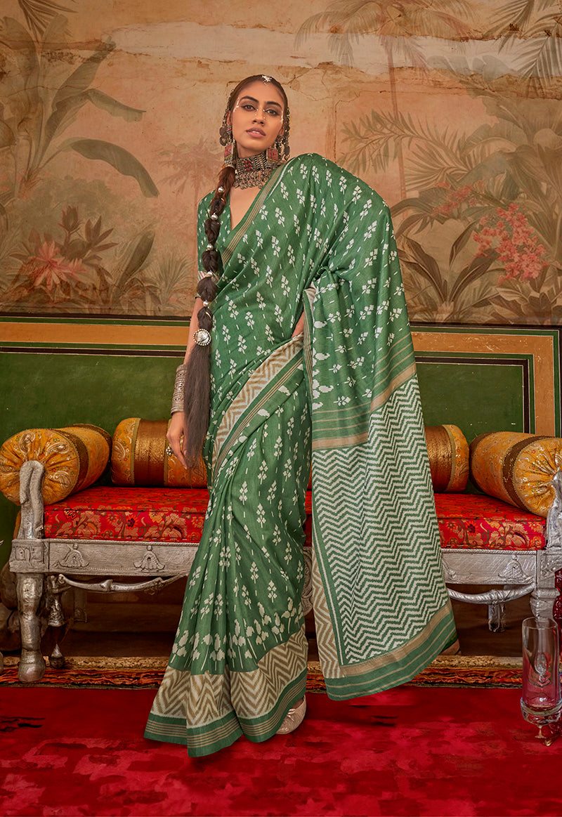 Monjolika Fashion Green Mercerized Sigma Silk Saree with Aqua Finish