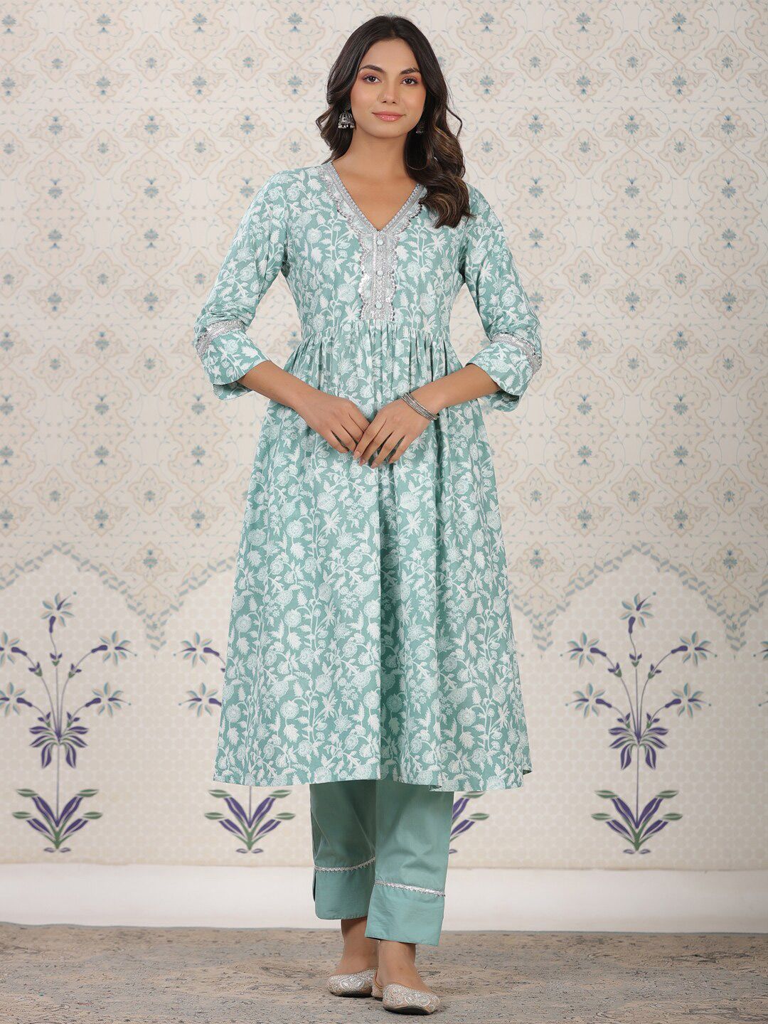 Ode by House of Pataudi Floral Printed Pure Cotton Kurta With Palozza & Dupatta - Distacart