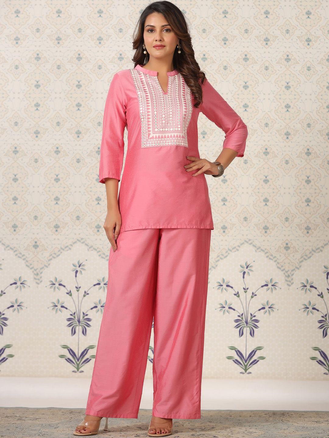 Ode by House of Pataudi Floral Embroidered Regular Thread Work Kurta with Trousers - Distacart
