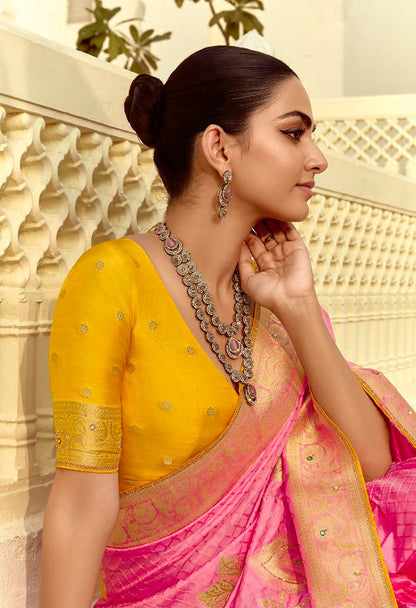 Monjolika Fashion Silk Blend Weaving Pink Traditional Saree - Distacart