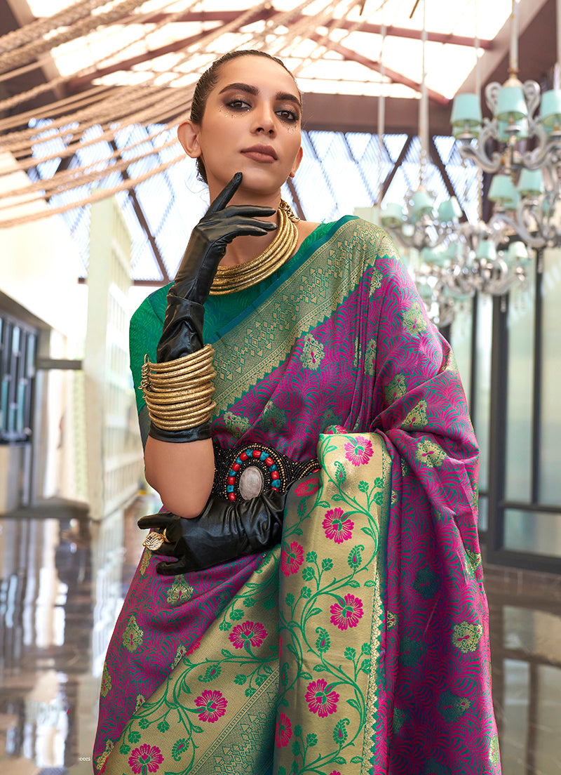 Monjolika Fashion Weaving Handloom Silk Blend Trendy Saree In Green And Magenta