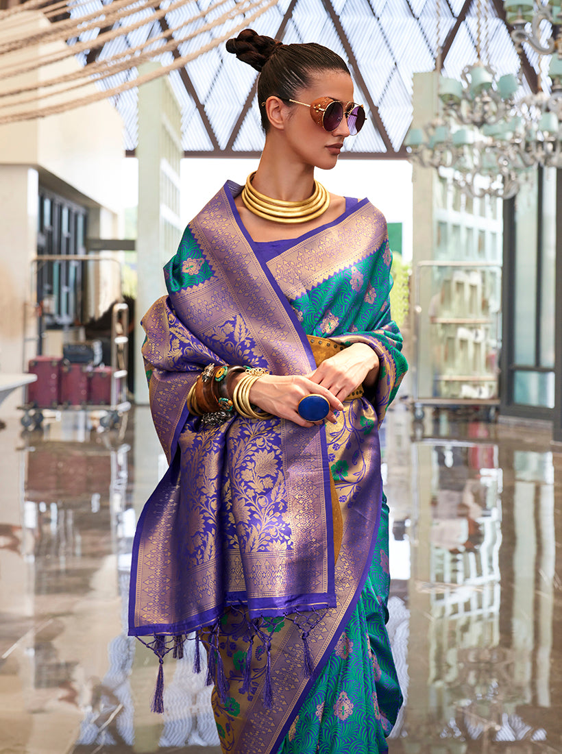 Monjolika Fashion Weaving Handloom Silk Blend Trendy Saree In Teal And Violet