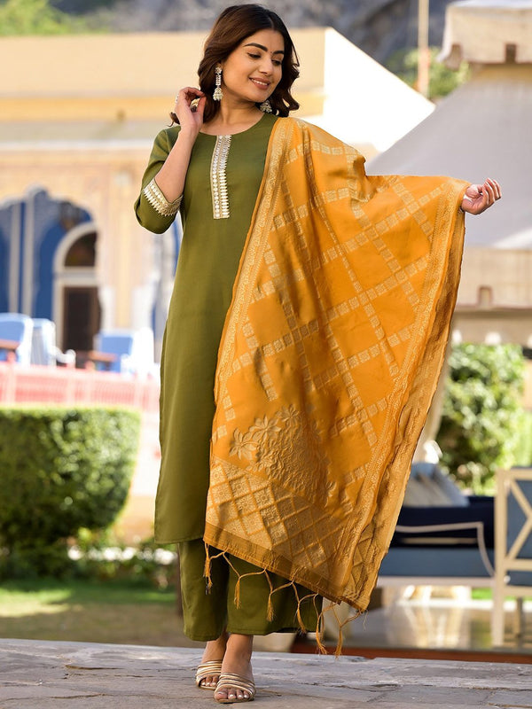 Vishudh Green & Gold Toned Round Neck Embellished Straight Kurta & Palazzos With Dupatta