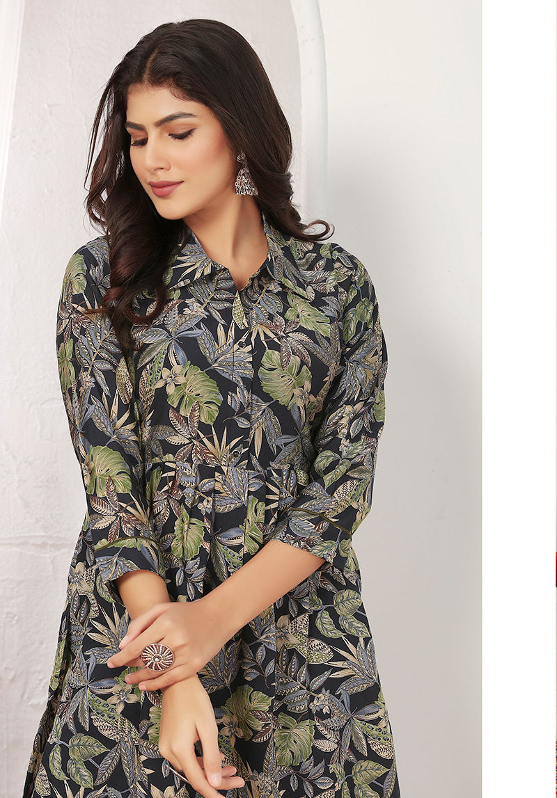 Monjolika Fashion Black Rayon Floral Print Casual Kurti