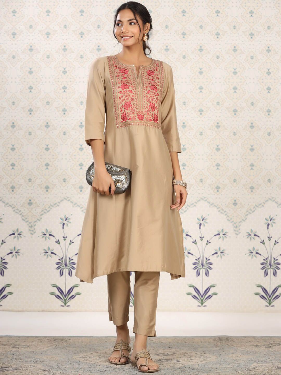 Ode by House of Pataudi Embroidered Kurta with Trousers - Distacart