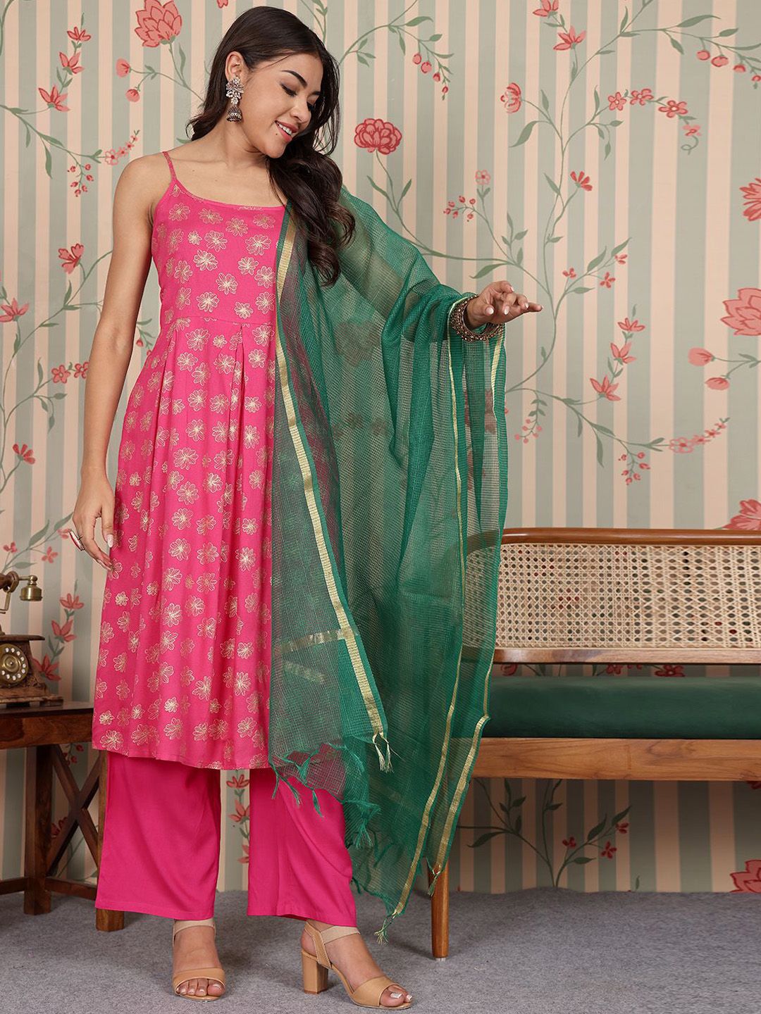 Ode by House of Pataudi Women Floral Printed Regular Kurta with Trousers & With Dupatta - Distacart