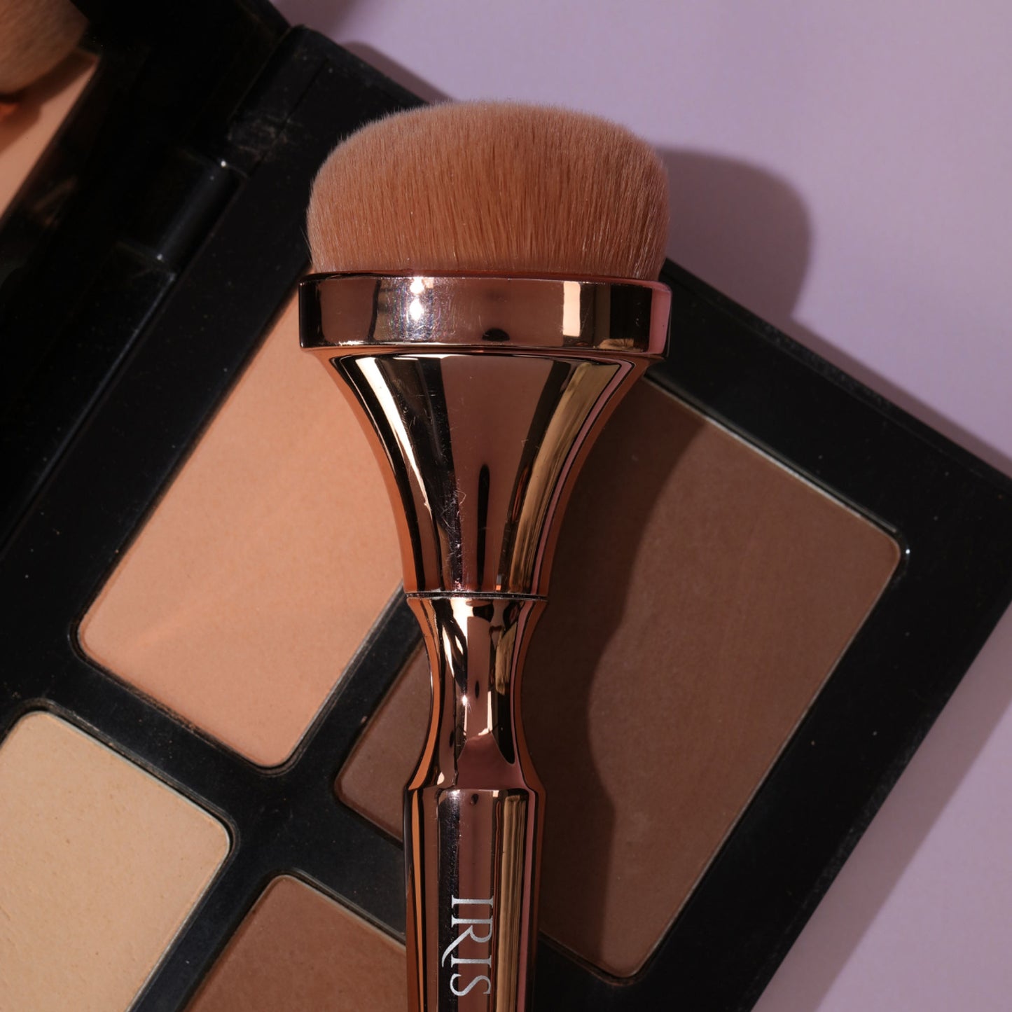 IRIS COSMETICS Luminous HD Contour Brush - Distacart