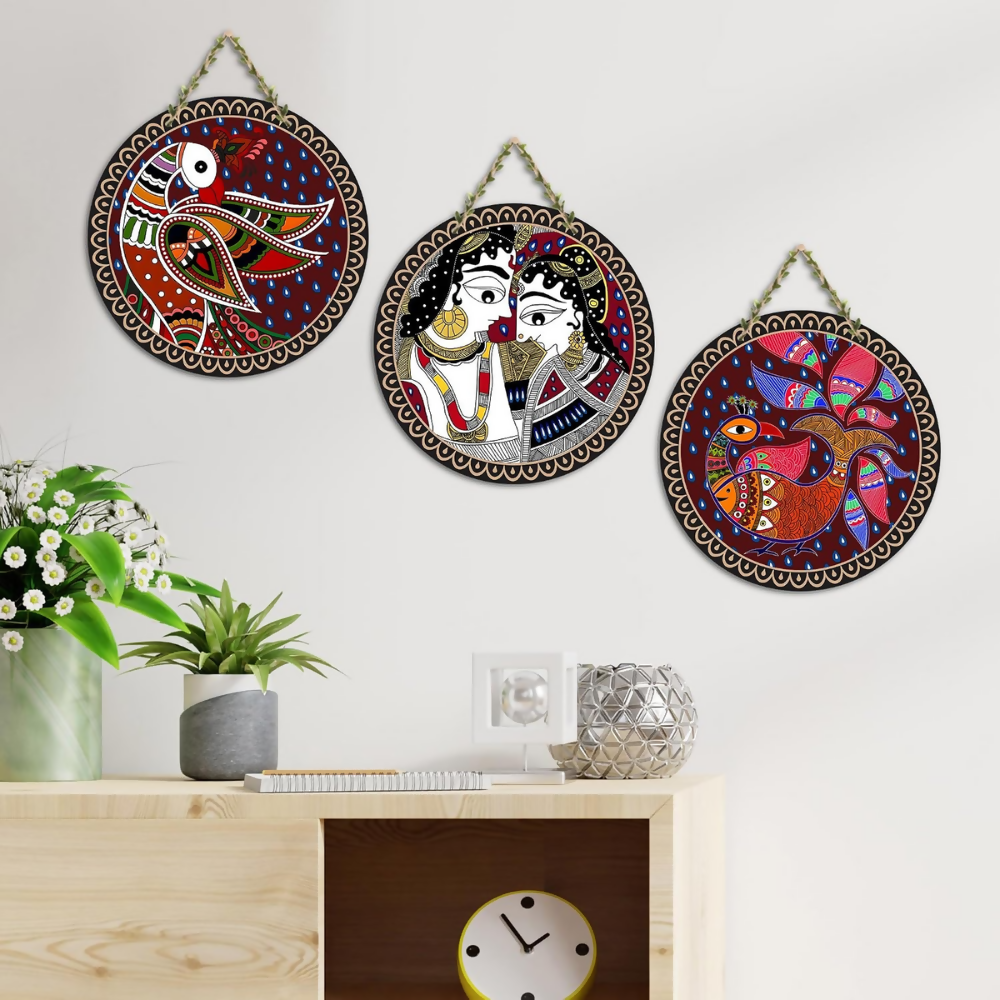 Artvibes Madhubani Folk Art Round Shape MDF Wooden Wall Decor Items - Dista