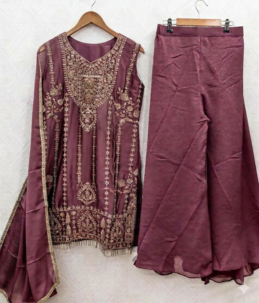 Teeya Creation Womens New Trendy Stylish Heavy Embroiedery With Beads Work Kurta Set - Dista