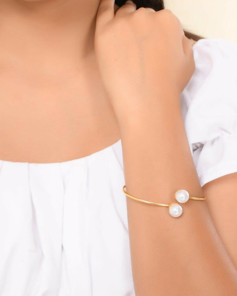 VOJ One Gram Gold Plated Pearl Studded Bracelet - Distacart