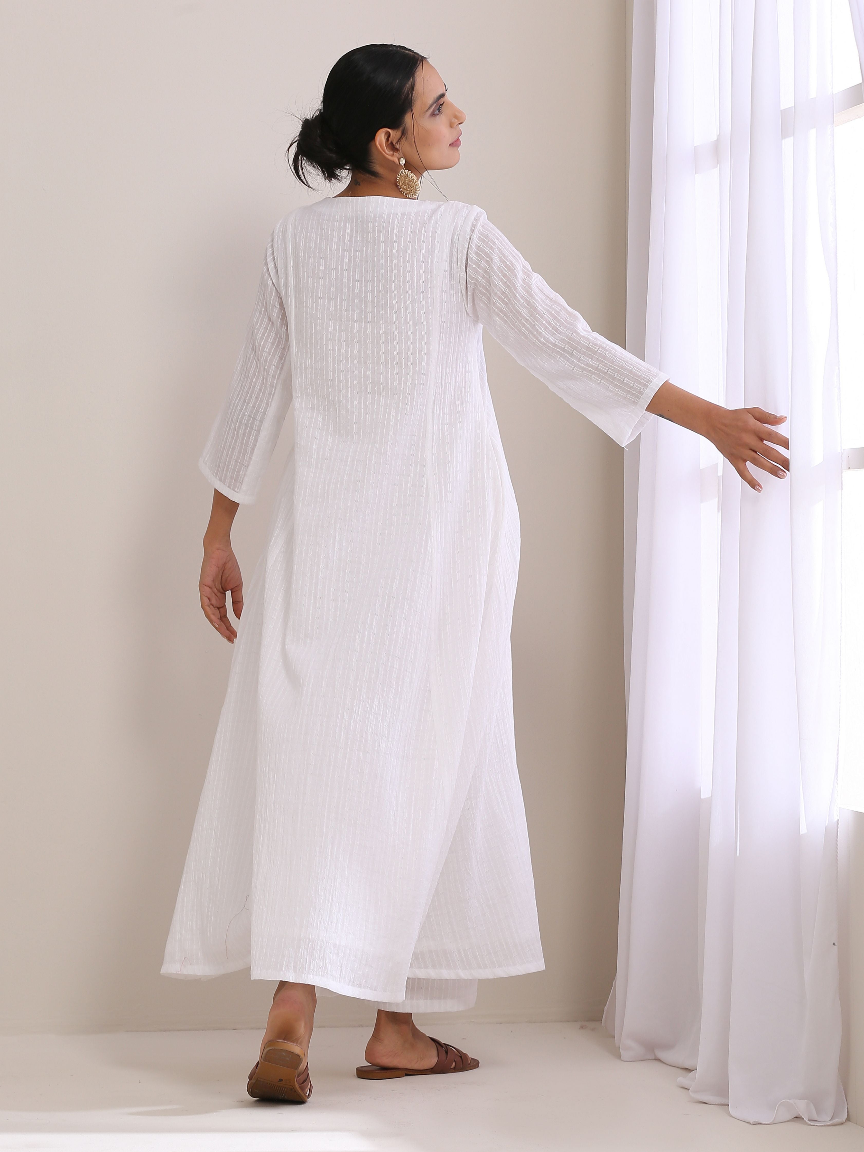 trueBrowns White Dobby Front Pleated Long Kurta Pant Set - Distacart