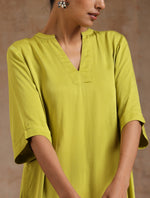 Thumbnail for trueBrowns Lime Modal Satin High-Low Relax Kurta Set - Distacart