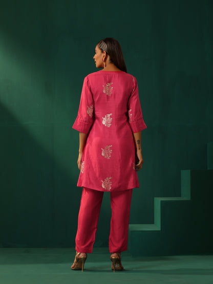 trueBrowns Pink Floral Viscose Silk Round Neck Co-ord Set - Distacart