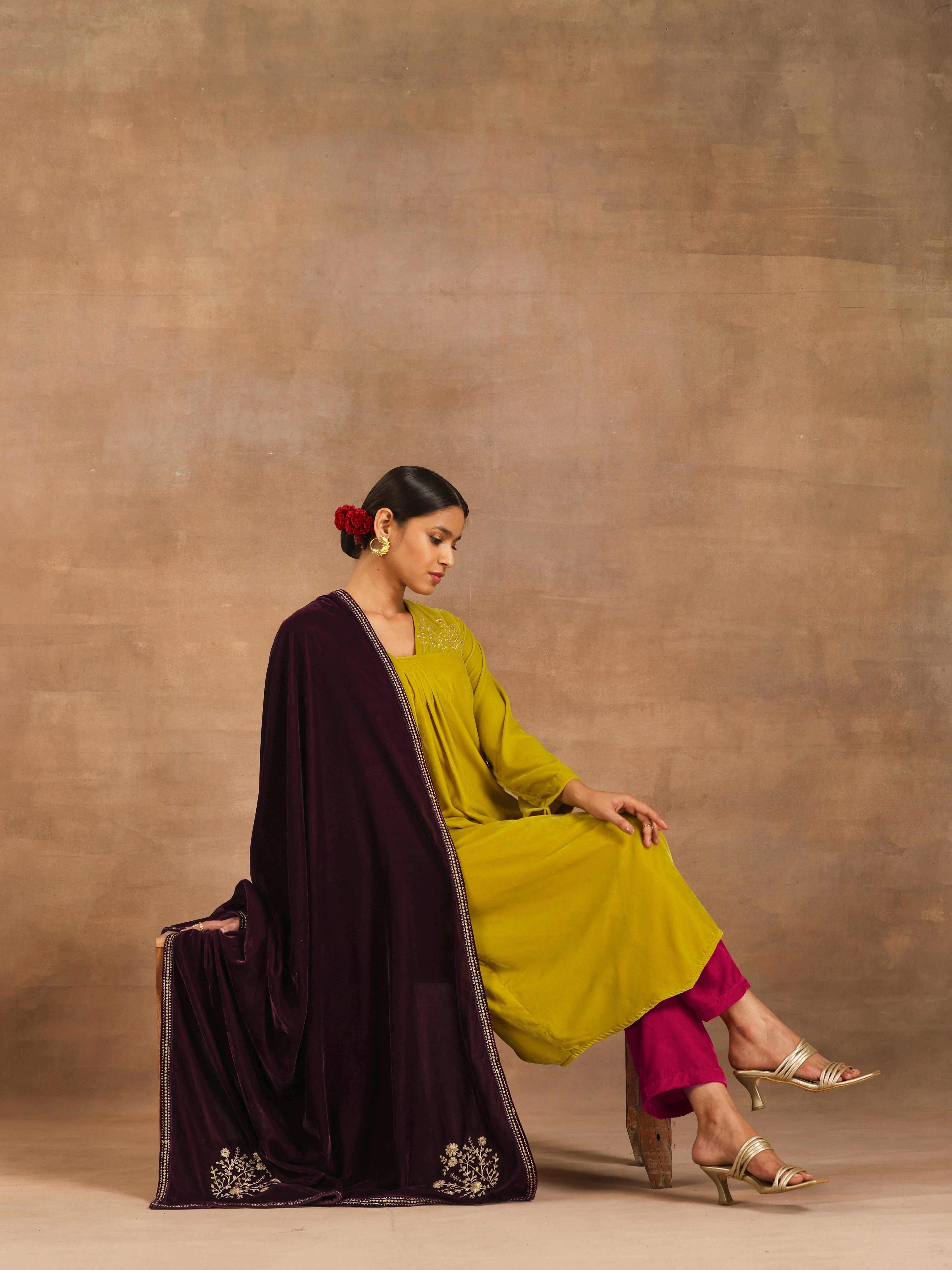 trueBrowns Wine Velvet Embroidered Shawl - Distacart