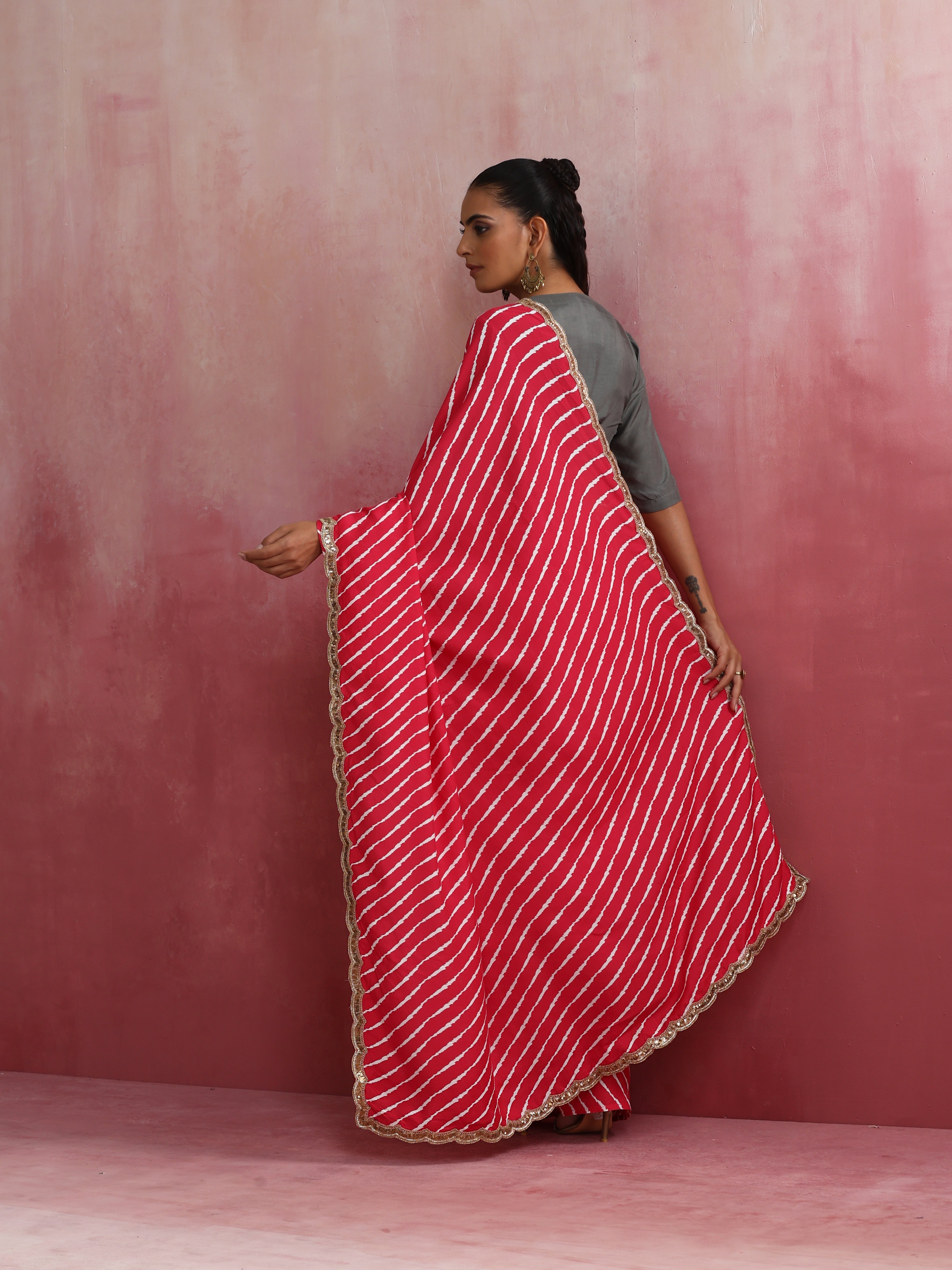 trueBrowns Pink Muslin Silk Saree - Distacart