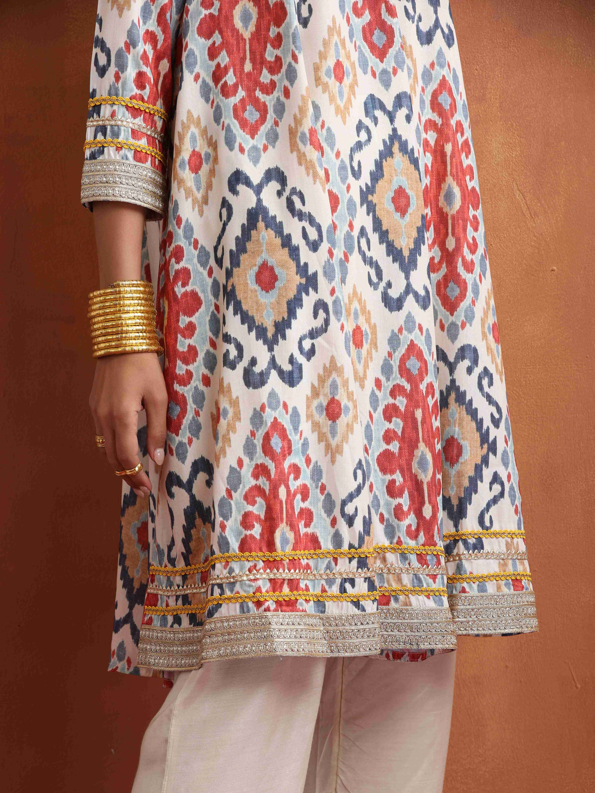 trueBrowns Off White Ikat Print Anarkali Kurta Co-ord Set - Distacart