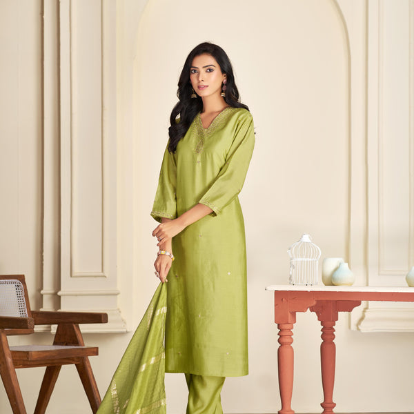 BulBul Nakshatra Green Silk Kurta Set with Dupatta