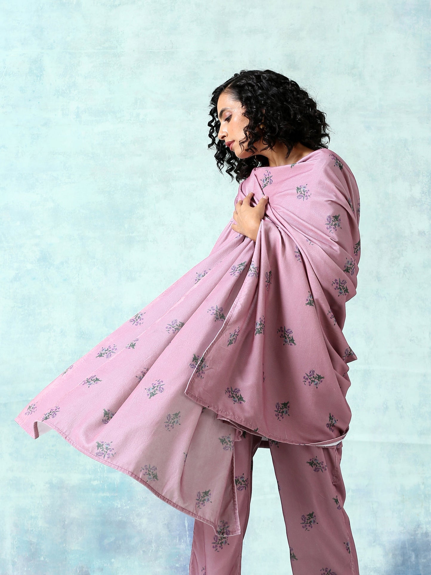 trueBrowns Light Mauve Printed Velvet Shawl - Distacart