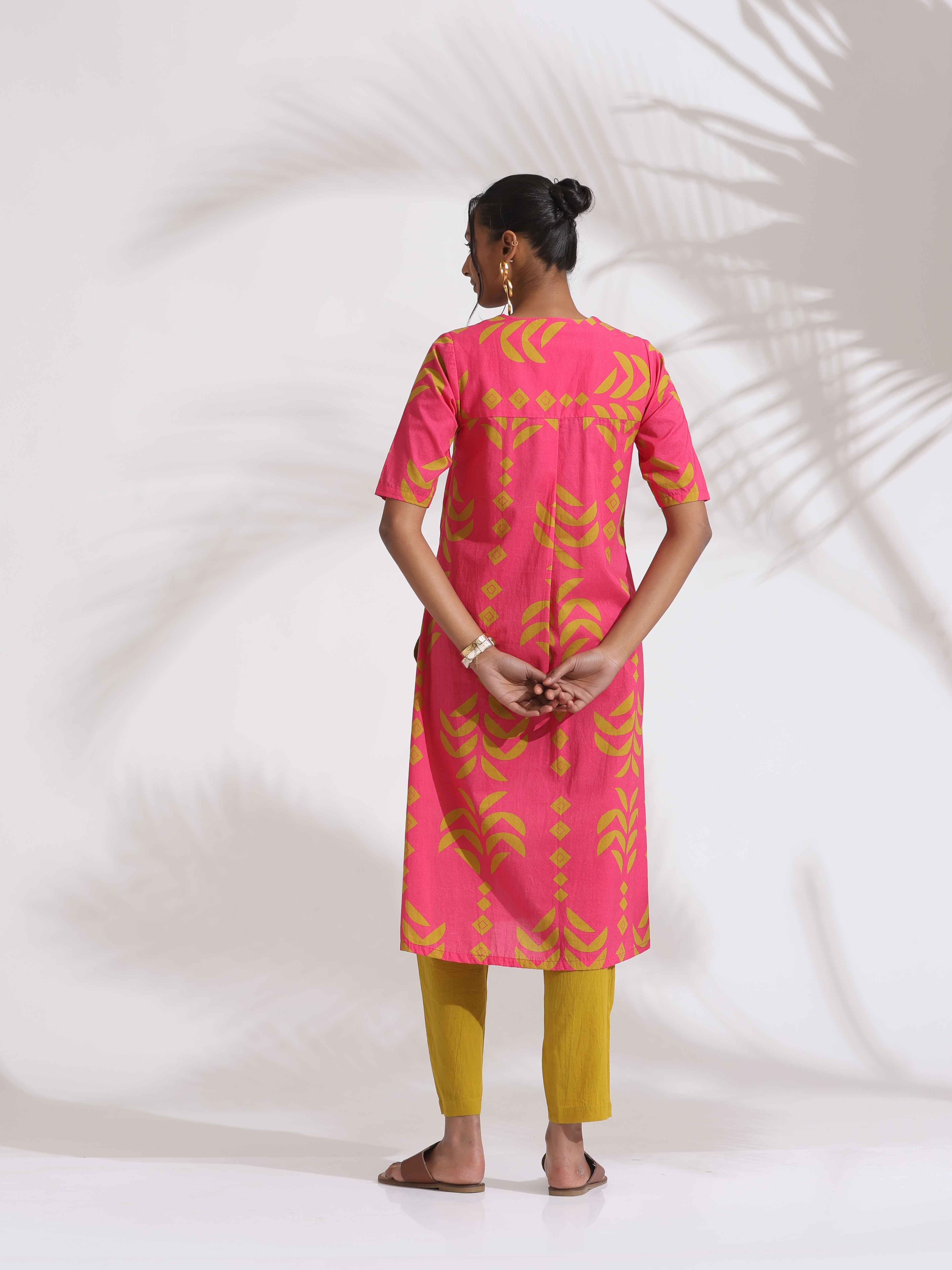 trueBrowns Pink Cotton Print A-line Kurta Set