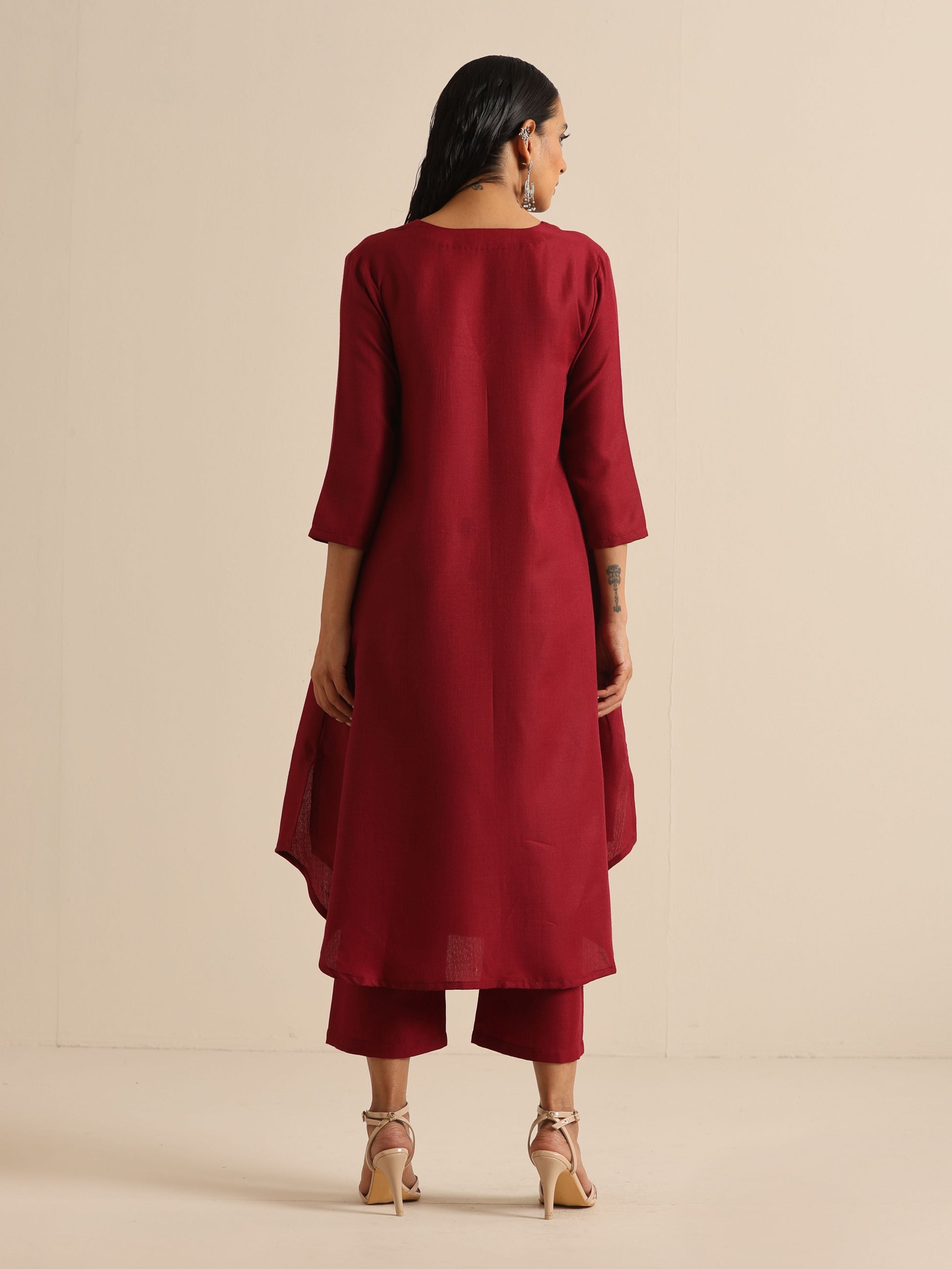 trueBrowns Maroon Slub Gathered Kurta Pant Set - Distacart